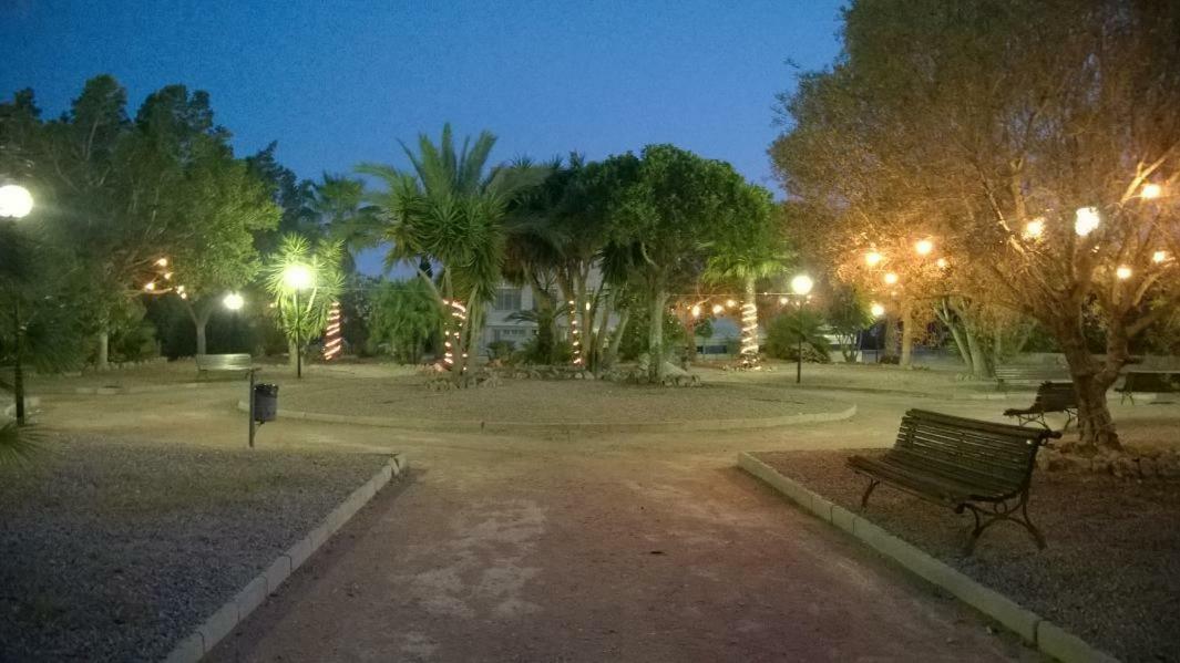 Residencia Marista Santa Maria Del Mar Hotell Guardamar del Segura Exteriör bild