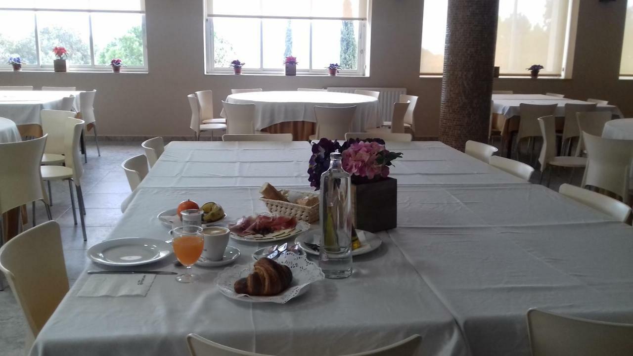 Residencia Marista Santa Maria Del Mar Hotell Guardamar del Segura Exteriör bild